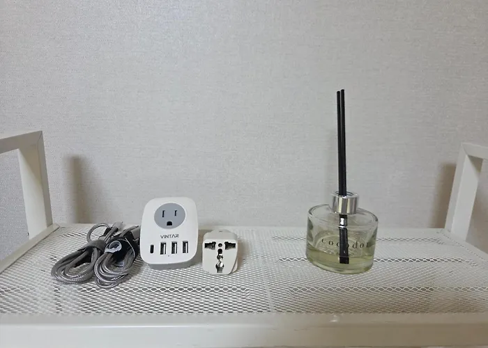 New Hongdae Station, 30sec To Subway, Elevator Available, One Minute From Olive Young
