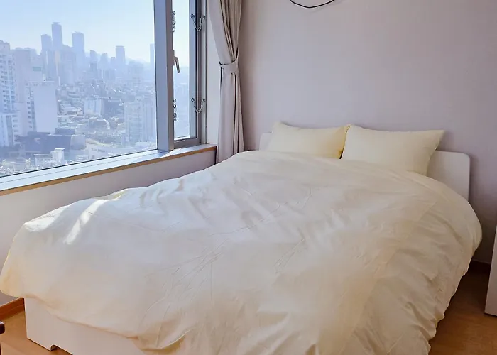 New Hongdae Station, 30sec To Subway, Elevator Available, One Minute From Olive Young Seoul
